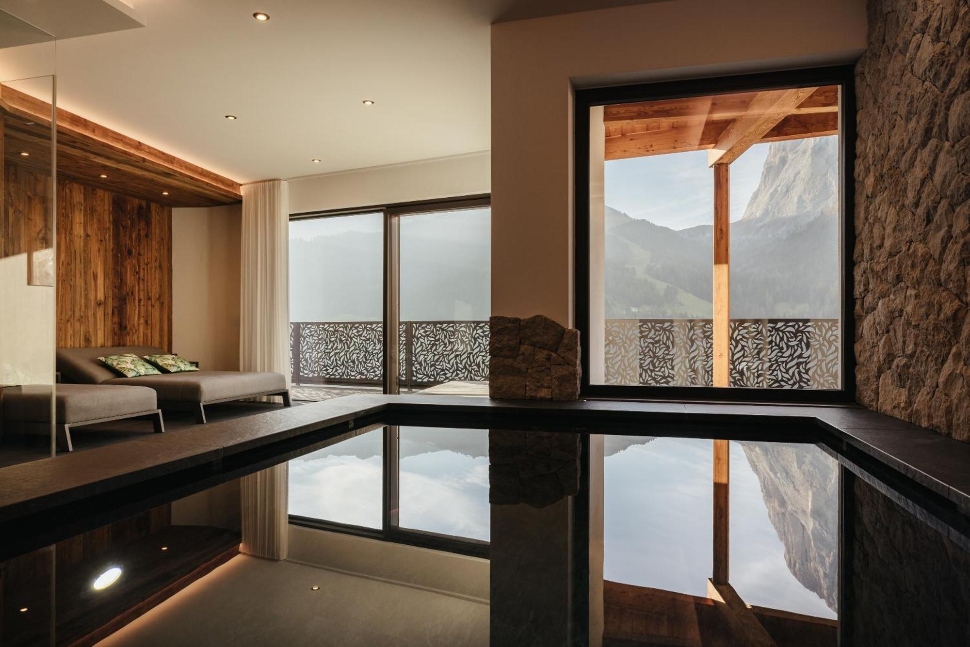 Luxury Chalet Lefiro Santa Cristina Val Gardena ภายนอก รูปภาพ